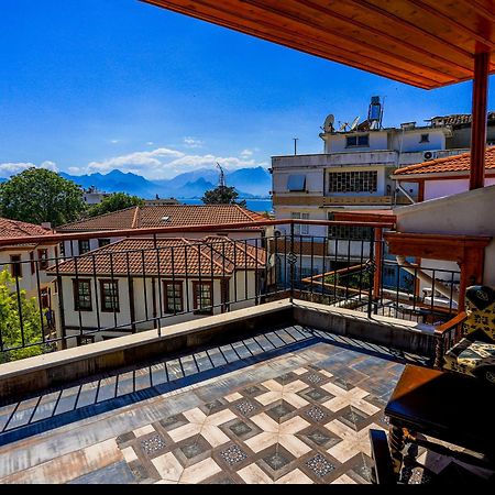Woo Town Suites Анталия Екстериор снимка