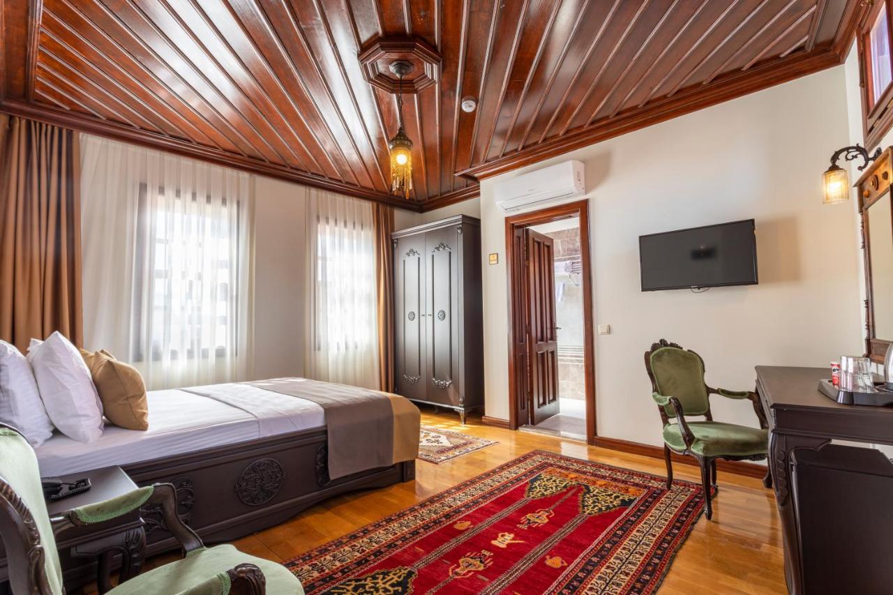 Woo Town Suites Анталия Екстериор снимка