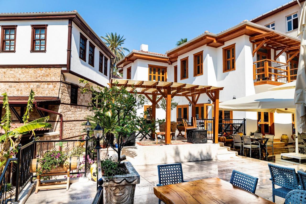 Woo Town Suites Анталия Екстериор снимка