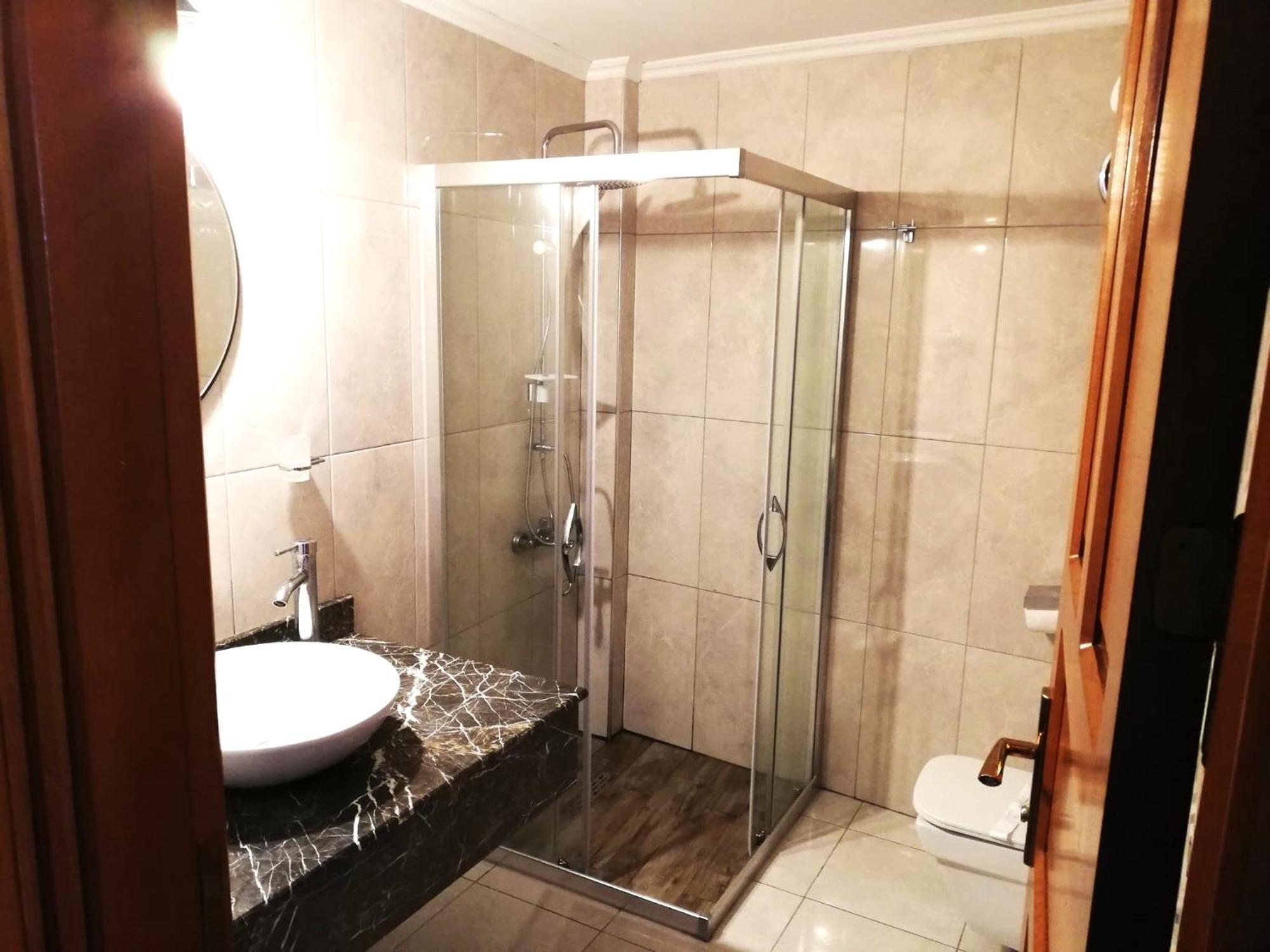 Woo Town Suites Анталия Екстериор снимка