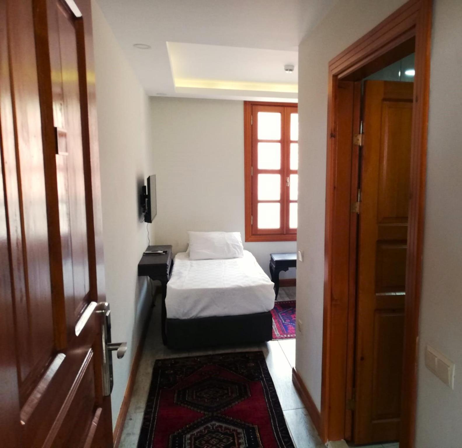 Woo Town Suites Анталия Екстериор снимка