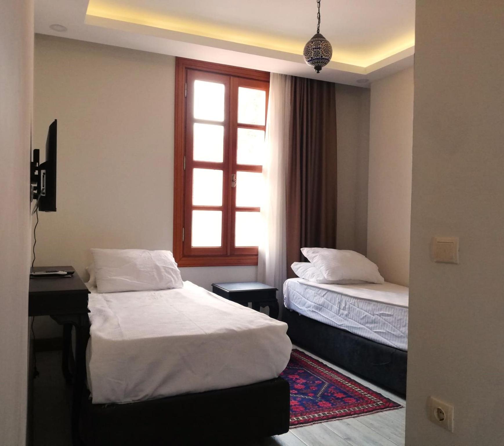 Woo Town Suites Анталия Екстериор снимка