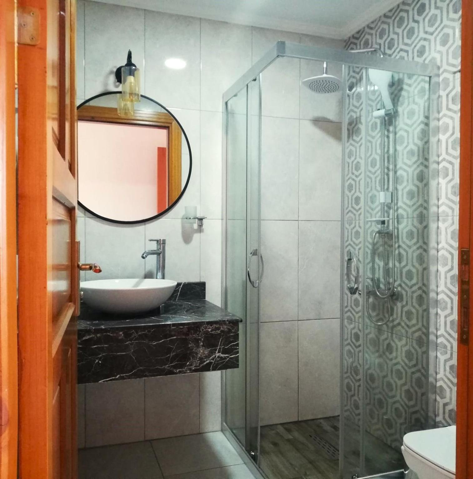 Woo Town Suites Анталия Екстериор снимка